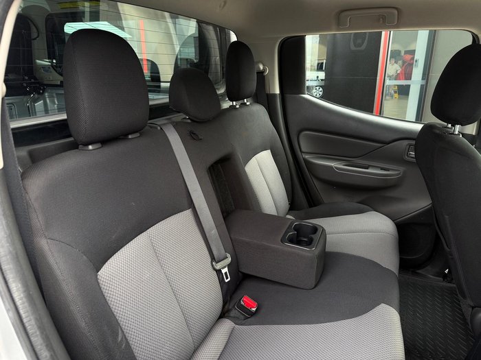 2016 Mitsubishi Triton GLX+
