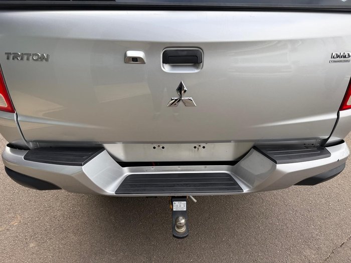2016 Mitsubishi Triton GLX+