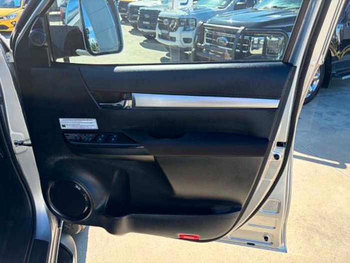 2021 Toyota Hilux SR5