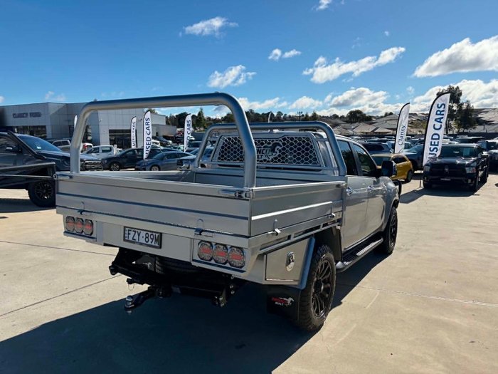 2021 Toyota Hilux SR5