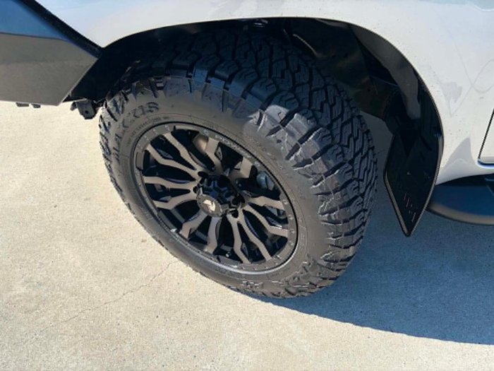 2021 Toyota Hilux SR5