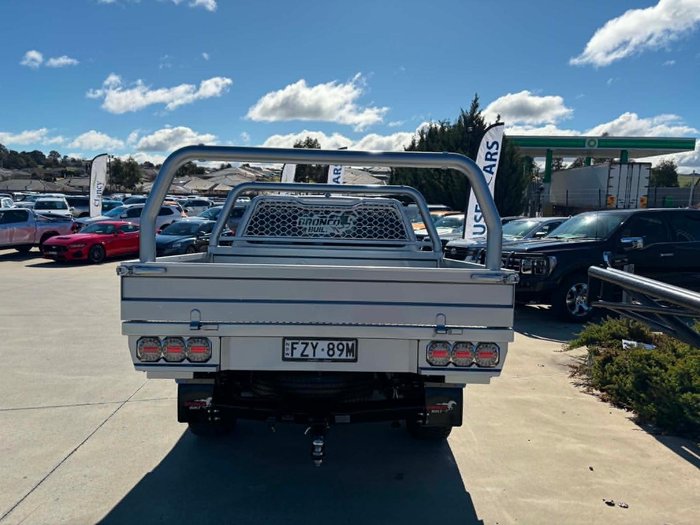 2021 Toyota Hilux SR5