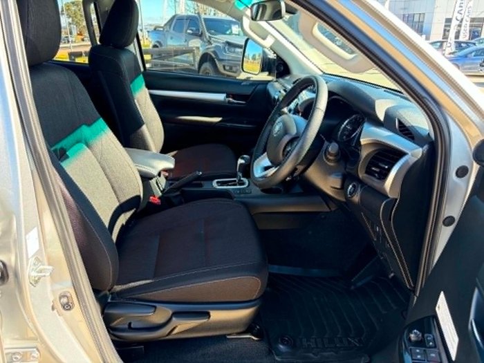 2021 Toyota Hilux SR5