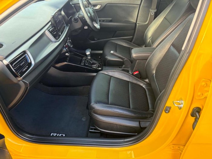 2022 Kia Rio SX
