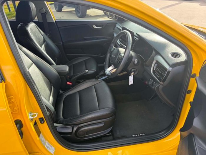 2022 Kia Rio SX
