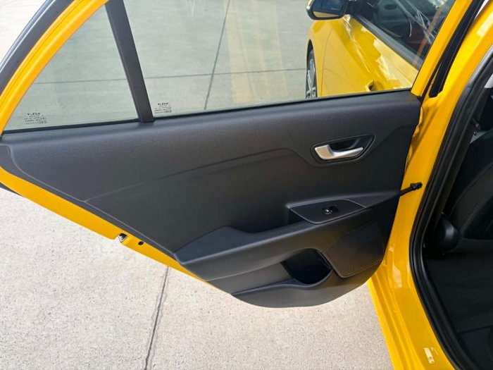2022 Kia Rio SX