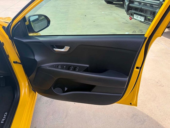 2022 Kia Rio SX