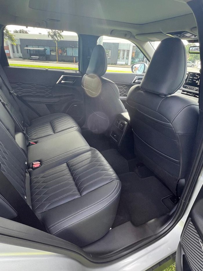 2025 Mitsubishi Outlander Exceed ZM MY25 AWD Sterling Silver
