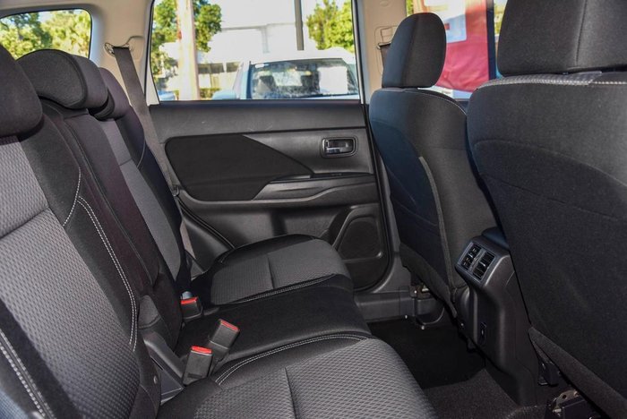 2020 Mitsubishi Outlander