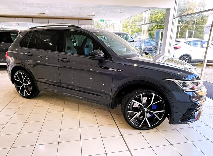 2022 Volkswagen Tiguan R Grid Edition