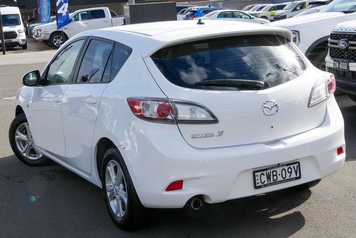 2011 Mazda 3 Neo