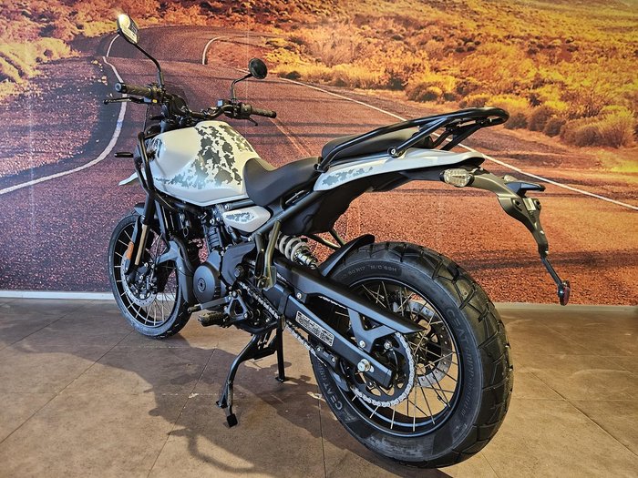 2024 Royal Enfield Himalayan 450 Himalayan White