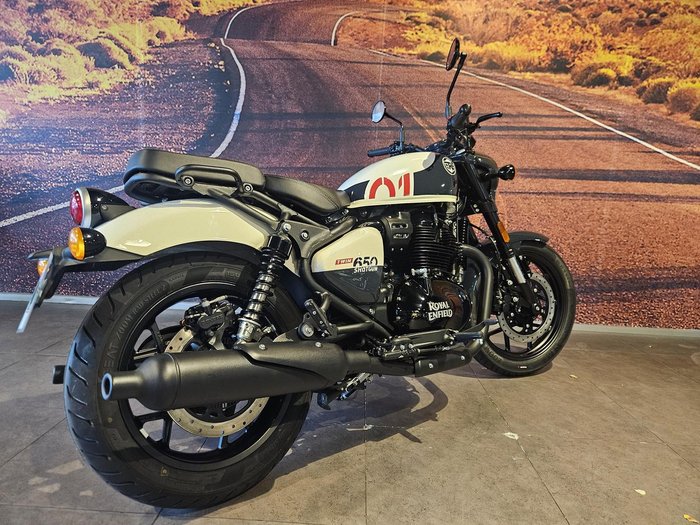 2025 Royal Enfield Shotgun 650 Shotgun White