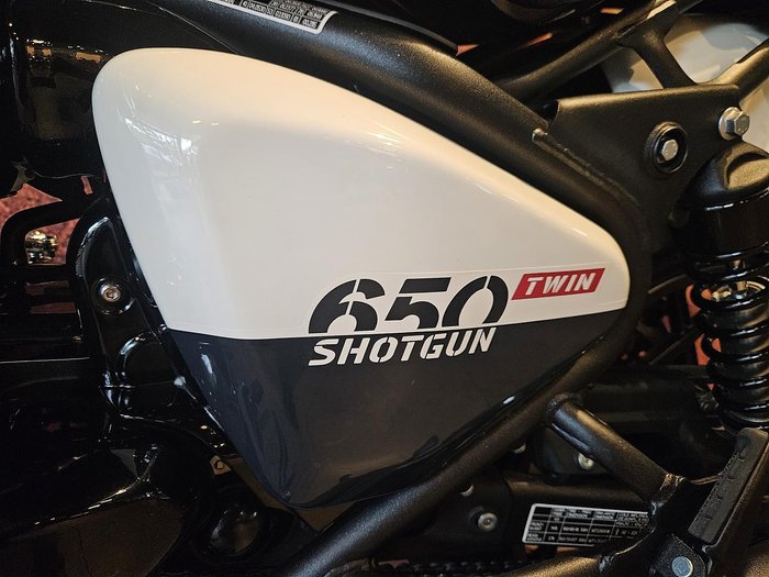 2025 Royal Enfield Shotgun 650 Shotgun White