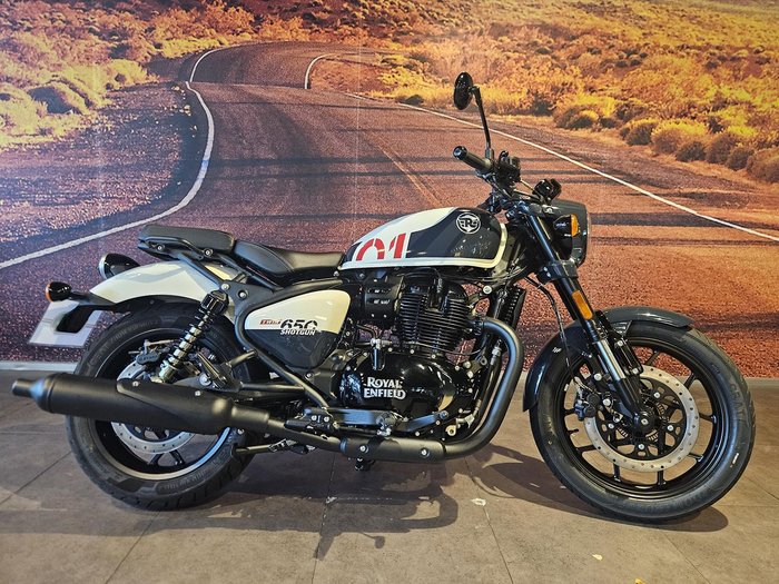 2025 Royal Enfield Shotgun 650 Shotgun White