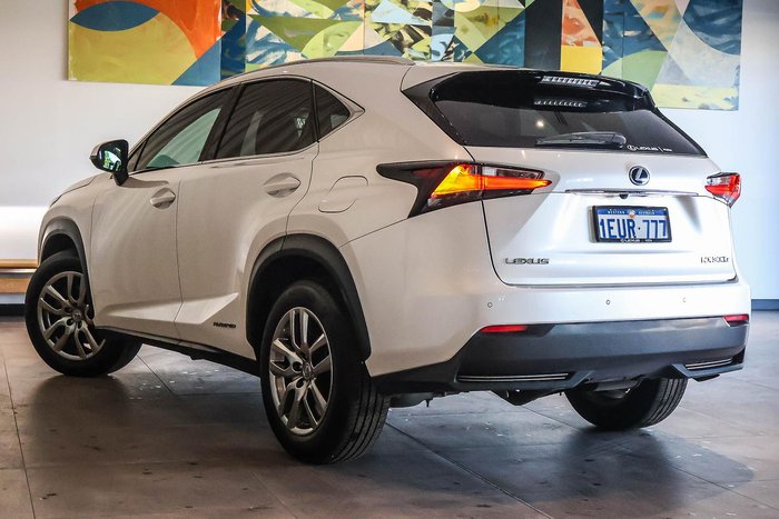 2015 Lexus NX 300h Luxury