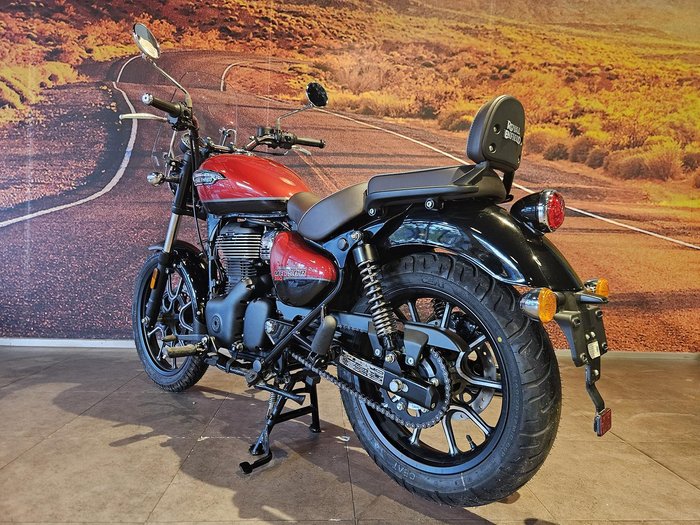 2023 Royal Enfield Meteor 350 Fireball Meteor Red