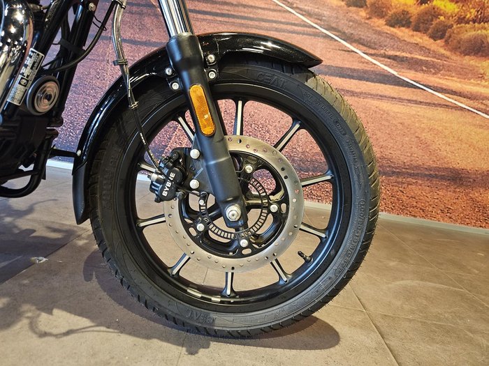 2023 Royal Enfield Meteor 350 Fireball Meteor Red