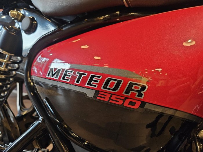 2023 Royal Enfield Meteor 350 Fireball Meteor Red