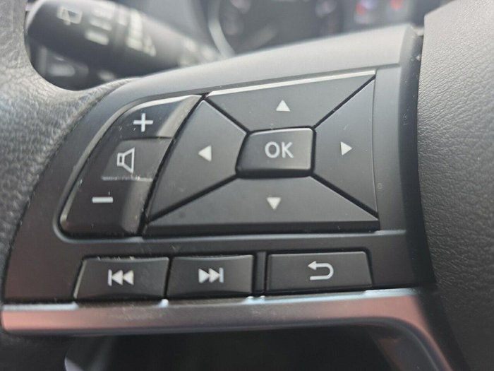2022 Nissan X-TRAIL ST