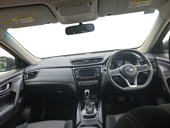 2022 Nissan X-TRAIL ST