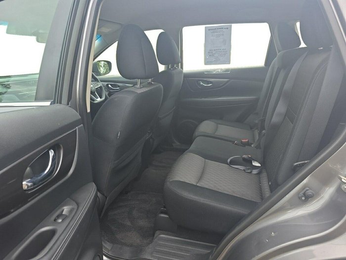 2022 Nissan X-TRAIL ST