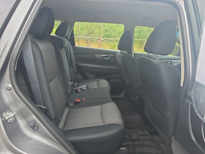 2022 Nissan X-TRAIL ST