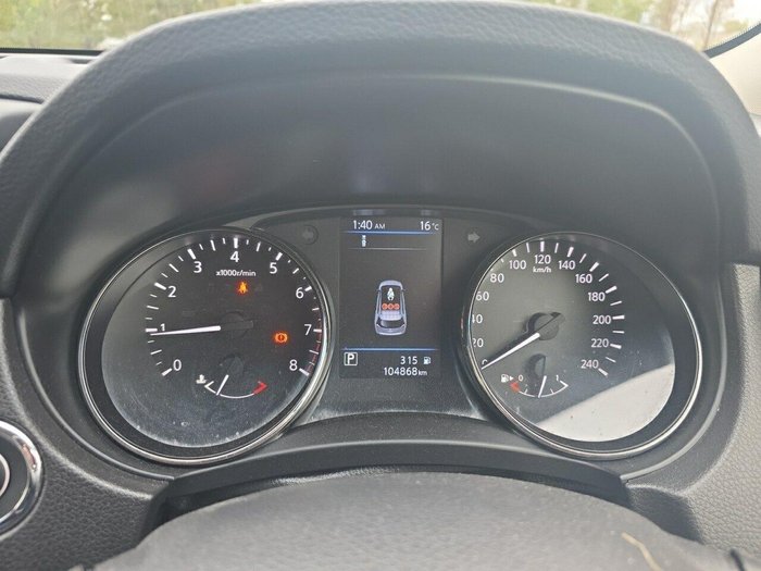 2022 Nissan X-TRAIL ST