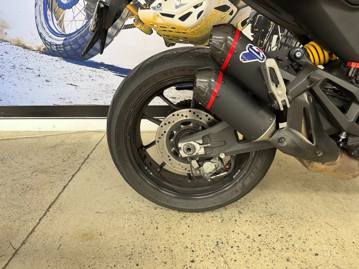 2022 DUCATI MONSTER + RED