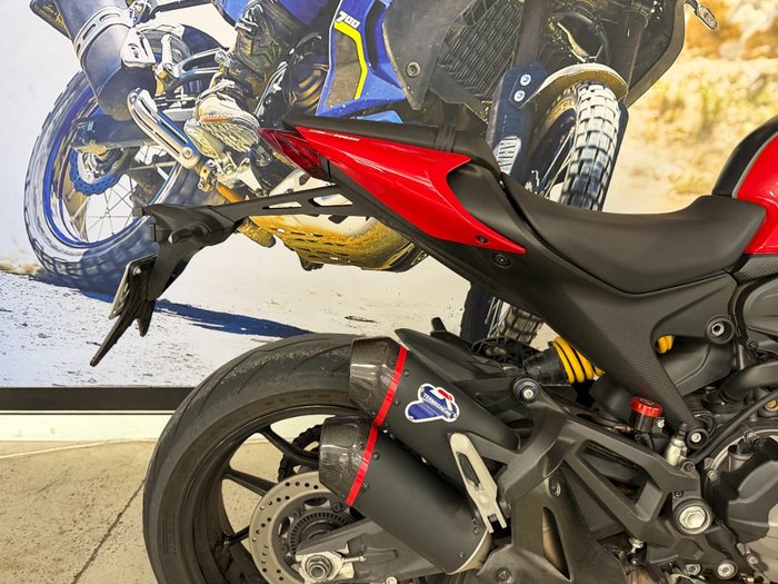 2022 DUCATI MONSTER + RED