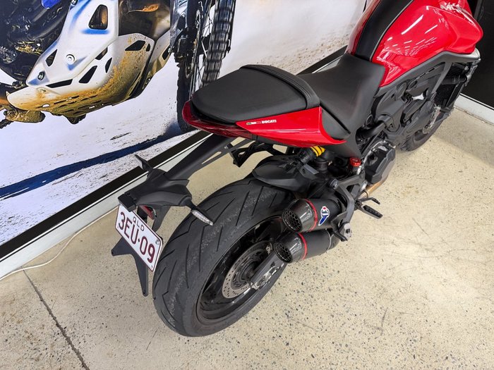 2022 DUCATI MONSTER + RED