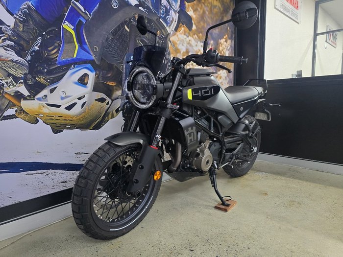2025 HUSQVARNA SVARTPILEN 401 Grey