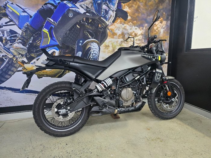 2025 HUSQVARNA SVARTPILEN 401 Grey