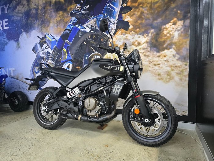 2025 HUSQVARNA SVARTPILEN 401 Grey