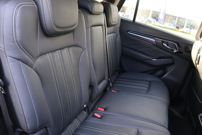 2023 Isuzu MU-X LS-T
