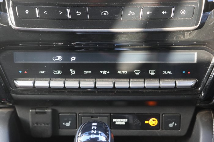 2023 Isuzu MU-X LS-T