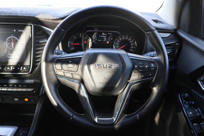 2023 Isuzu MU-X LS-T
