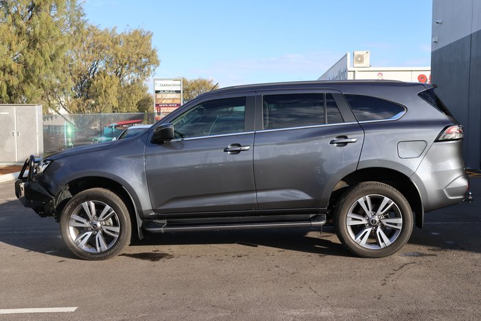2023 Isuzu MU-X LS-T