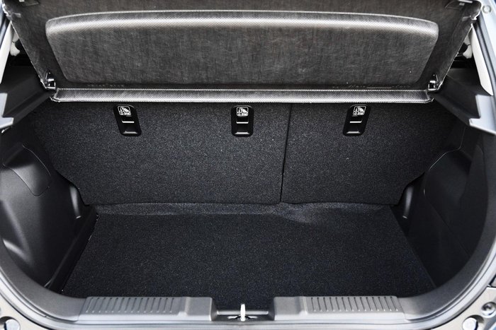 2026 Suzuki Swift Hybrid GLX