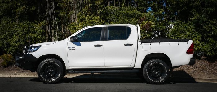 2022 Toyota Hilux SR