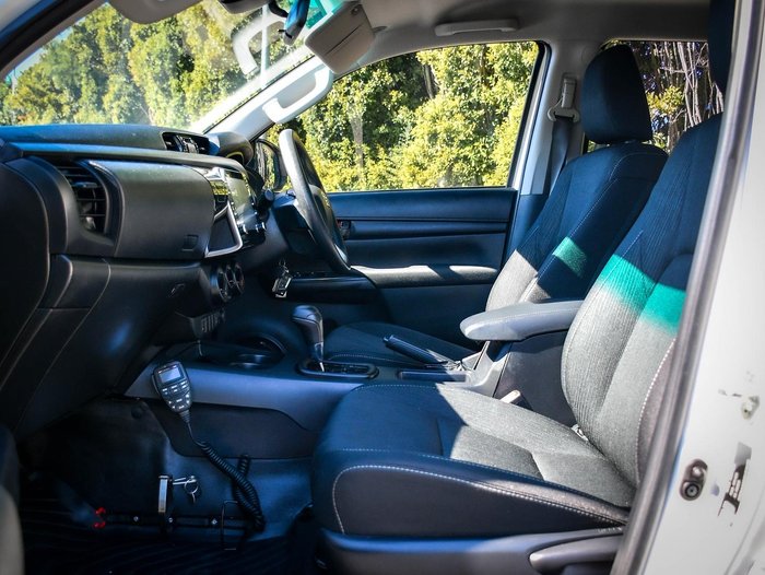 2022 Toyota Hilux SR