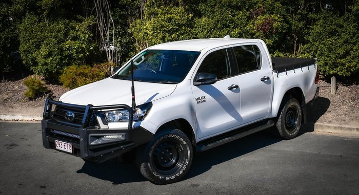 2022 Toyota Hilux SR