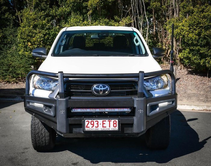 2022 Toyota Hilux SR