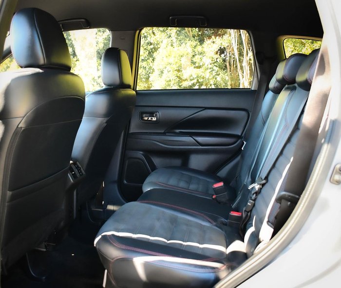 2021 Mitsubishi Outlander Black Edition