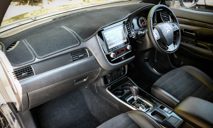 2021 Mitsubishi Outlander Black Edition