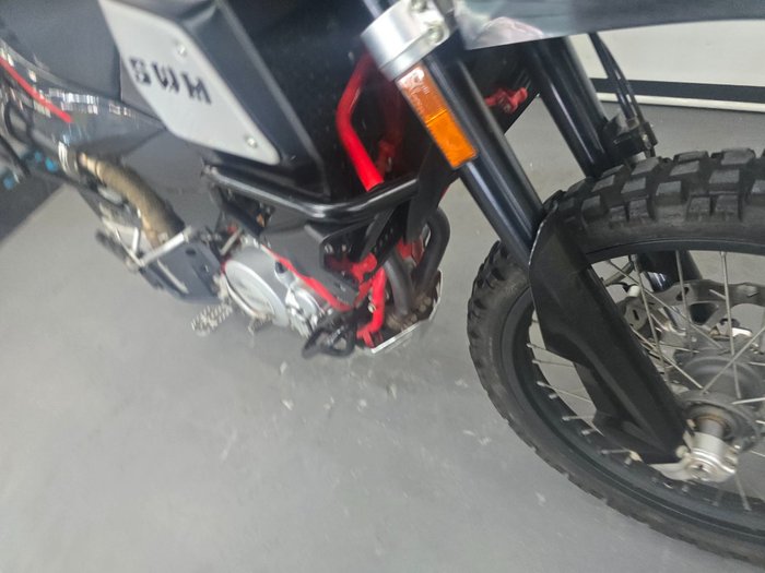 2020 SWM SUPERDUAL X Black