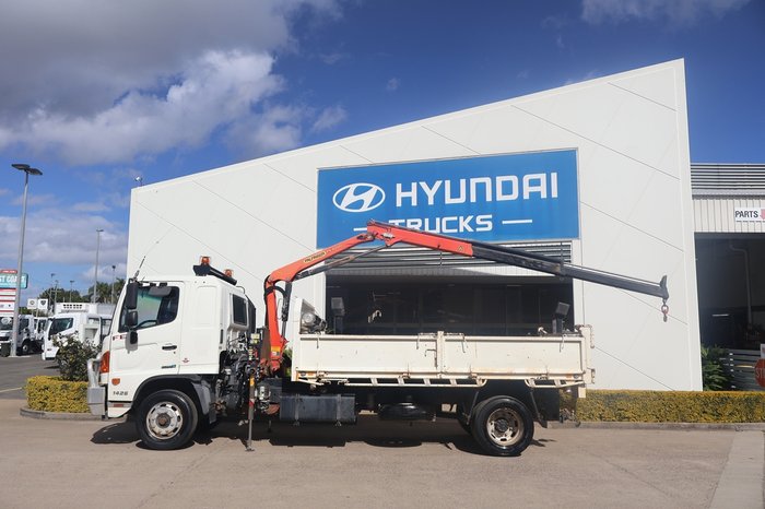 2016 HINO FE 1426