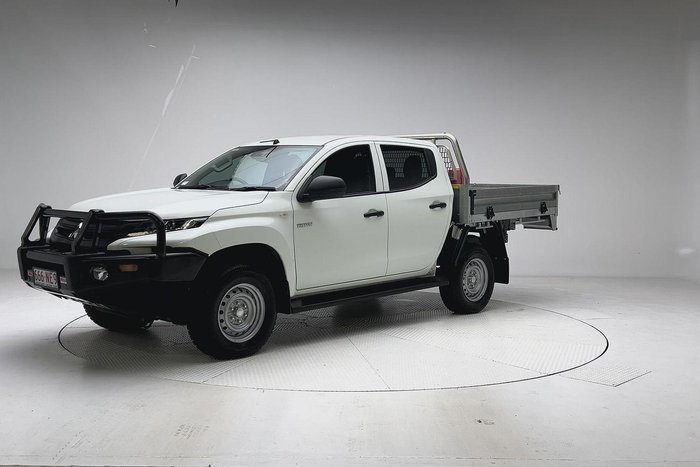 2024 Mitsubishi Triton GLX