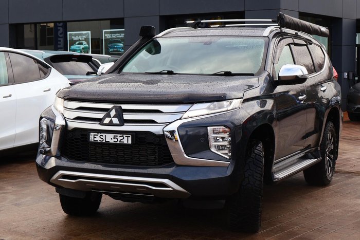 2022 Mitsubishi Pajero Sport Exceed