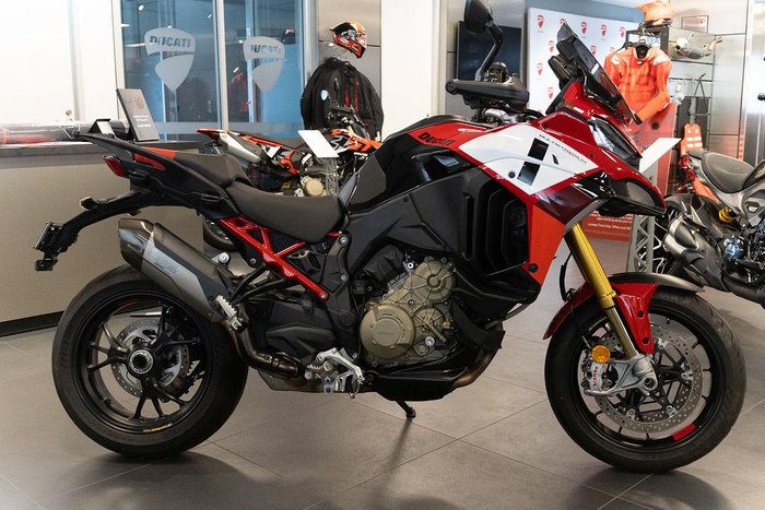 2023 Ducati Multistrada V4 Pikes Peak